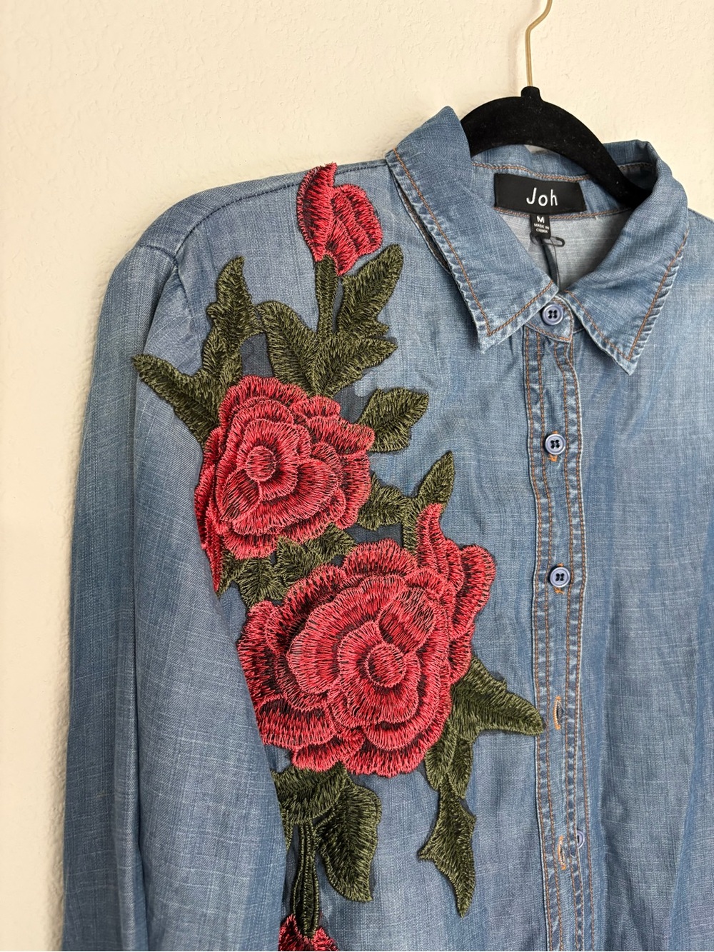 Light Blue Denim Button-Down Shirt with Red Rose Embroidery 100% Tencel - Picture 3 of 9